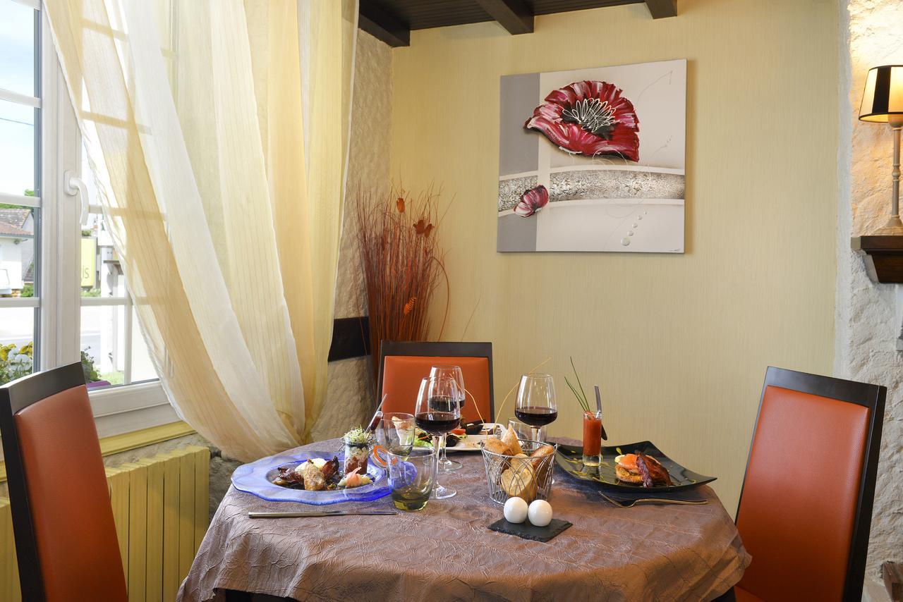 Logis Hotels Restaurant Le Dauphin Сальбрі Екстер'єр фото