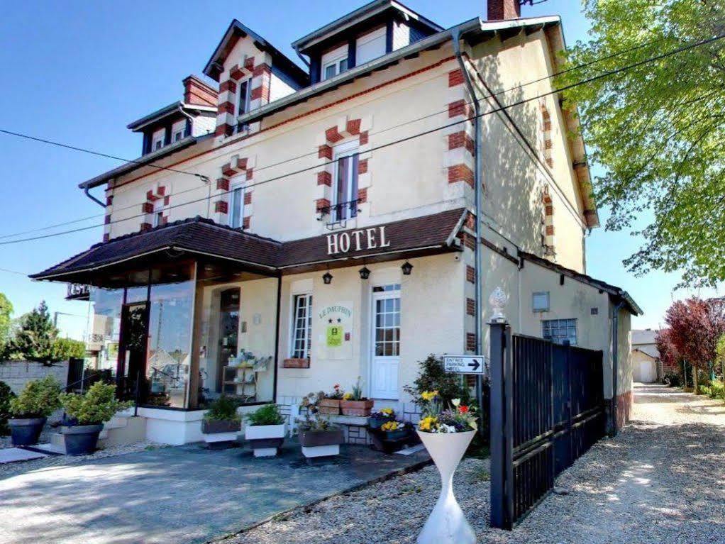 Logis Hotels Restaurant Le Dauphin Сальбрі Екстер'єр фото